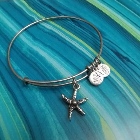 Alex And Ani Starfish Bracelet - Picture 9 of 9